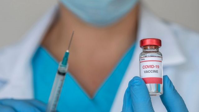 Tres razones por las que los expertos no recomiendan una cuarta vacuna contra el Covid-19