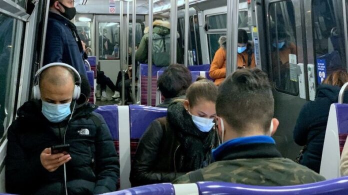Francia eliminará el uso obligatorio de mascarilla en el transporte público el 16 de mayo